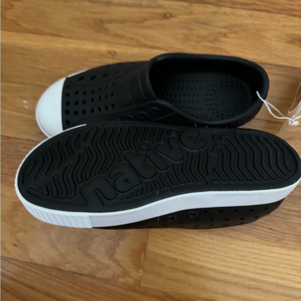 Native kids water shoes